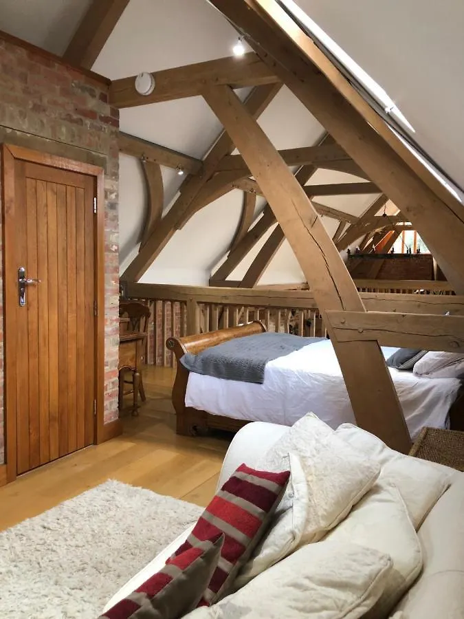 Holiday home Grade 2 Listed Barn On The Edge Of Bournemouth And The New Forest Villa