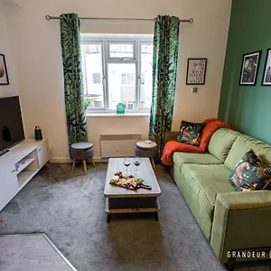 Apartment Lorne Park Landings By Grandeur, Bournemouth